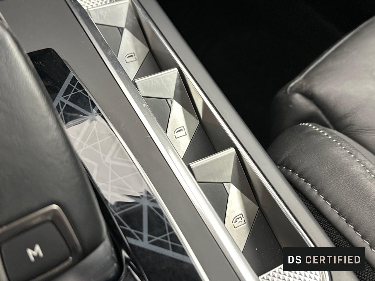 Ds Ds 3 crossback puretech 130 eat8 louvre — photo 34