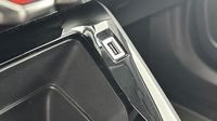 Peugeot 2008 1.2 PureTech 130ch S&S Style — photo 19