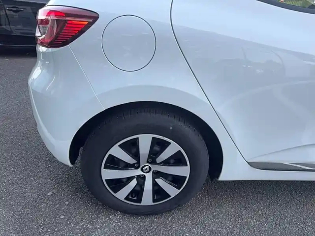 Renault Clio tce 90 — photo 20