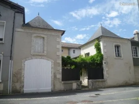 Maison 11 pièces 244 m²
