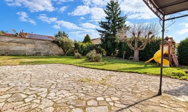 Maison 9 pièces 208 m²