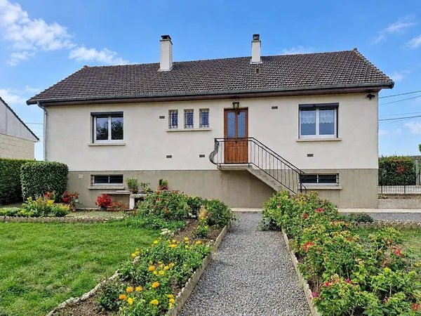 Maison de plain-pied 5 pièces 84 m²
