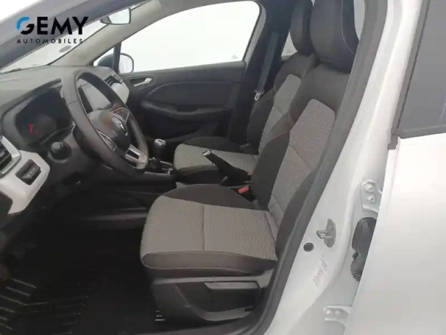 Renault Clio tce 90 — photo 31