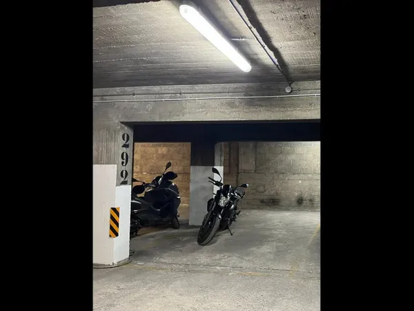 Loue emplacement parking motos proche gare d'Austerlitz