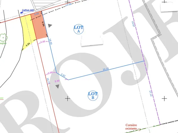 Terrain 438 m²