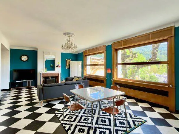 Maison 6 pièces 185 m²