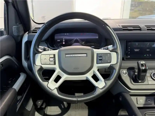 Land Rover Defender 110 d240 bva8 — photo 15