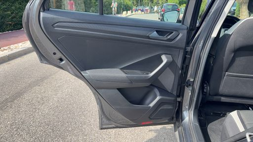 Volkswagen T-Roc 1.5 TSI 150 DSG7 - Carat – 2019 – 91976 km – Essence – Boîte Automatique — photo 7