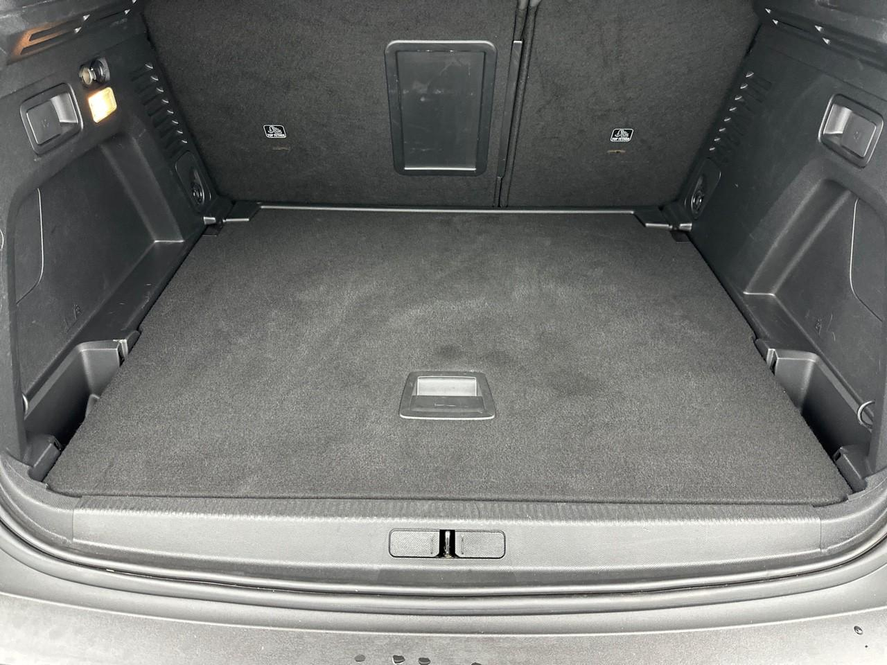 Peugeot 3008 puretech 130ch s&s eat8 allure pack — photo 6