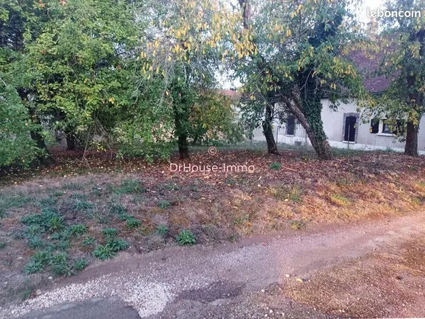 Terrain 658 m² champvallon