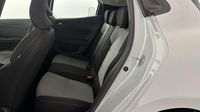 Renault Clio 1.5 dCi 100ch Evolution - 24 — photo 13
