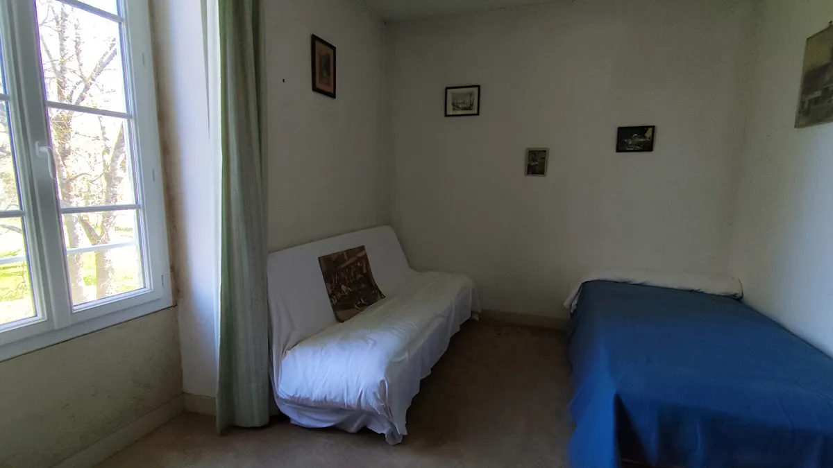Photo 4