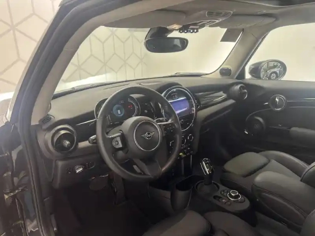 Mini Mini hatch 3 portes cooper se 184 ch — photo 5