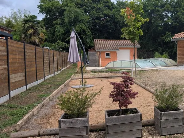Terrain constructible 519 m² | Proche centre de Trévoux