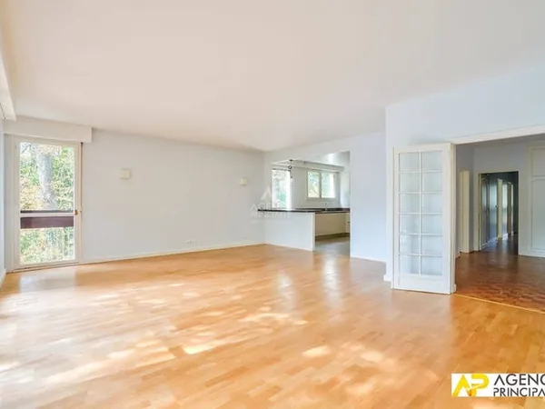 Appartement 5 pièces 140 m²