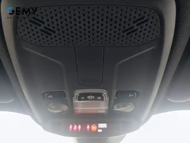 Peugeot 2008 puretech 130 s&amp;s bvm6 — photo 17