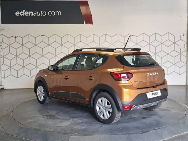 Dacia Sandero eco-g 100 — photo 2