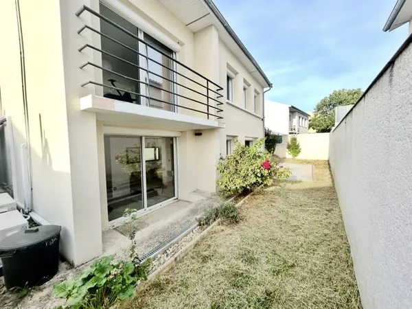 Maison individuelle de 5 pièces, sur Feyzin