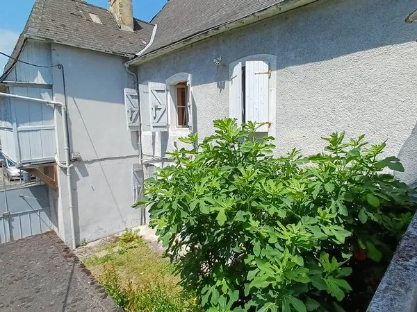 Maison 6 pièces 215 m²