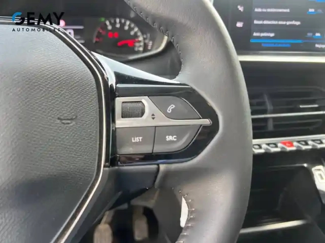Peugeot 208 puretech 100 s&amp;s bvm6 — photo 16