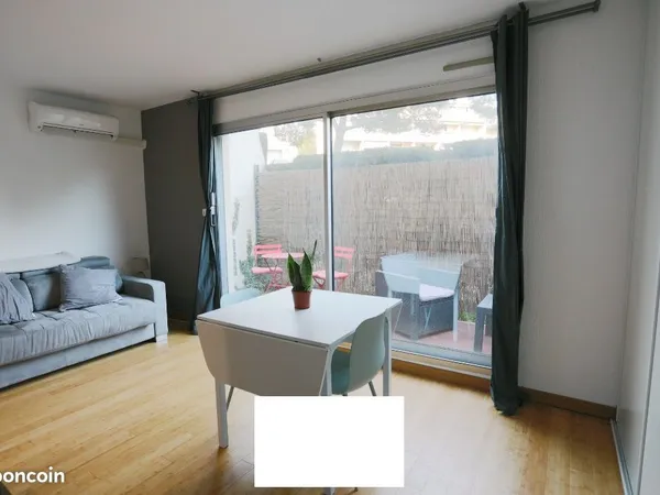 Studio meublé en bail étudiant ou bail mobilité
