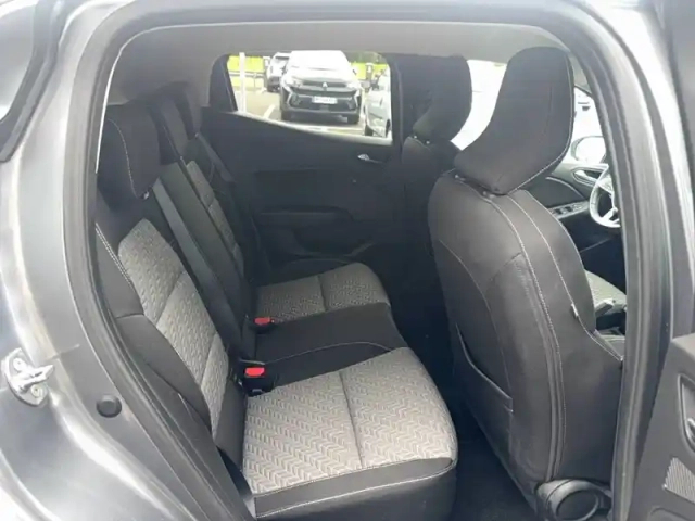 Renault Clio tce 90 — photo 23