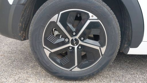Kia Niro 1.6 GDi 141 Hybride DCT6 - Motion – 2024 – 41504 km – Hybride essence – Boîte Automatique — photo 32