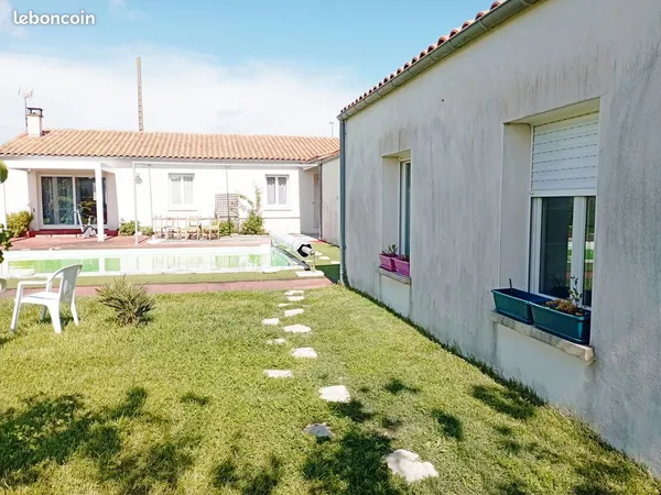 Logis meublé agréable pour famille ou colocation respectueux