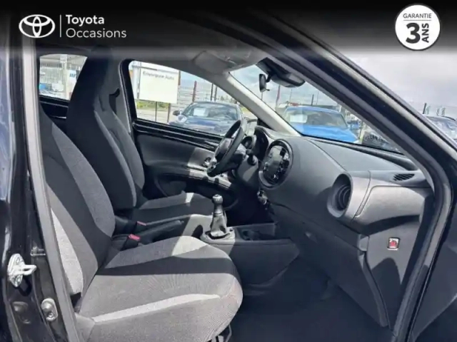 Toyota Aygo X 1.0 vvt-i 72ch dynamic — photo 6