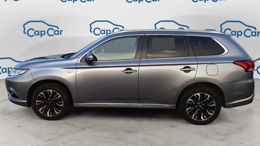 Mitsubishi Outlander 2.0 MIVEC 163 Plug in Hybrid 4WD BVA - Energy Zen – 2017 – 127347 km – Hybride rechargeable – Boîte Automatique — photo 12