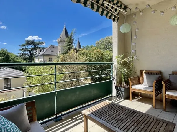 Superbe Type 5 de 110 m2 avec terrasse / DPE C / Poss Garage