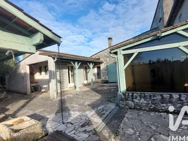 Maison 8 pièces 247 m²
