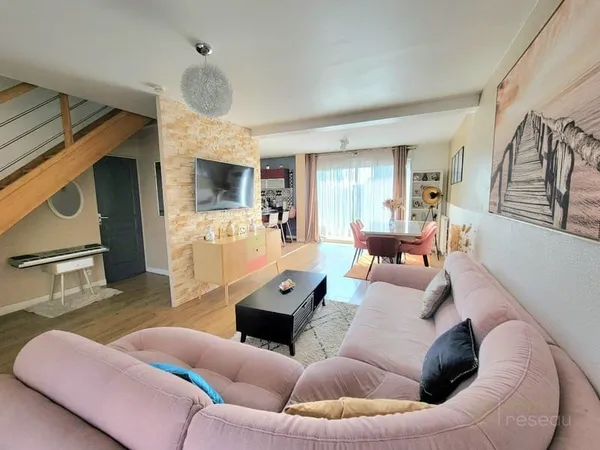 Maison Vente Auneau-Bleury-Saint-Symphorien 55p 88m² 235000€