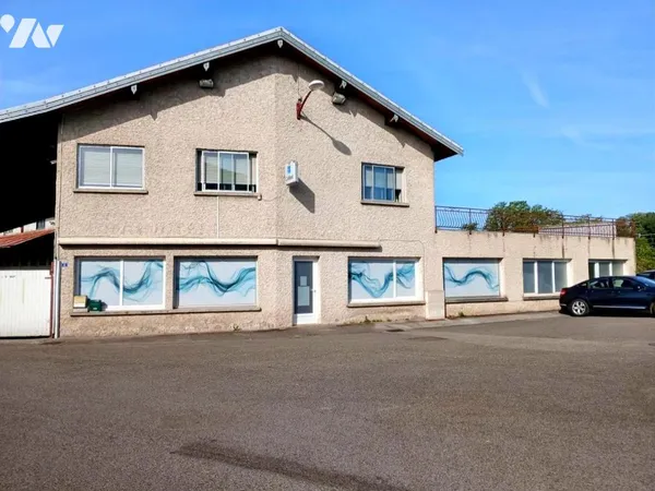 Maison 7 pièces 324 m²