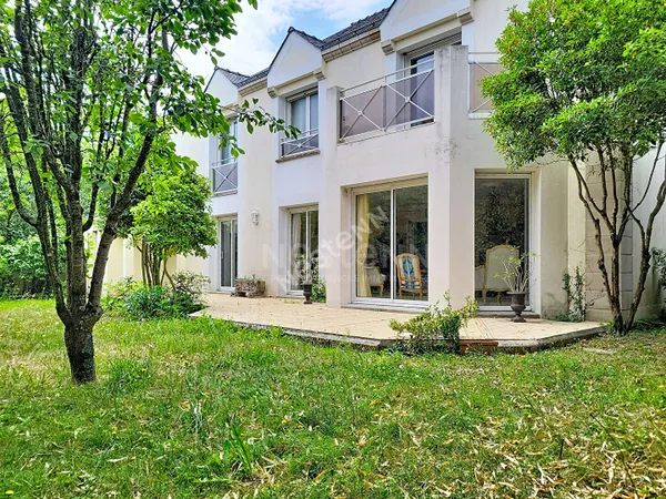 Orvault Petit Chantilly : En vente ! Maison familiale 5 chambres, 220m² sur 600m² de parcelle constr
