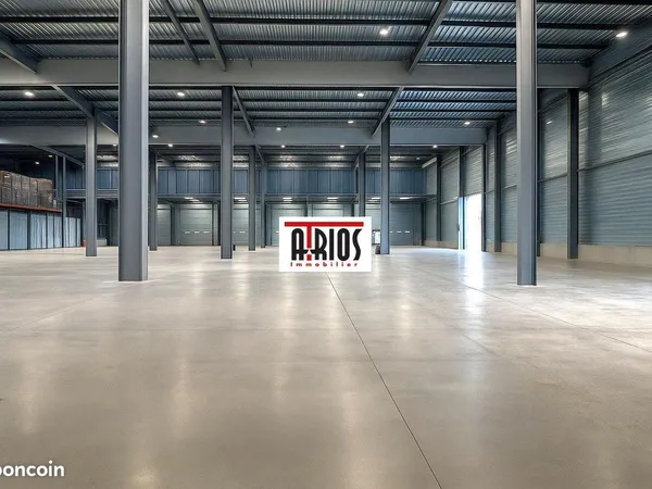 Local 1400 m² La Crau