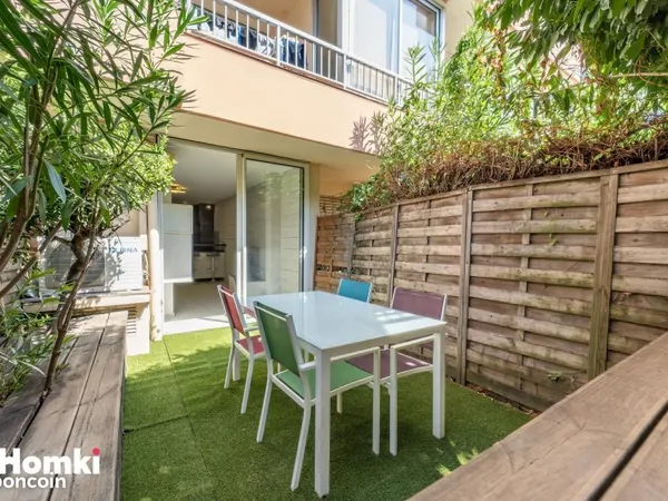 Studio 1 pièce 27 m²