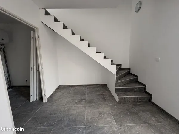 Bureaux 74 m² Saint-Étienne-du-Rouvray