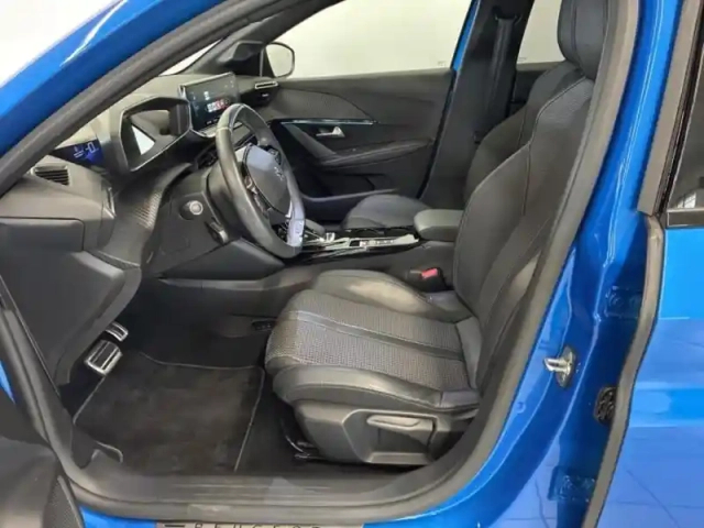 Peugeot 208 e- 136ch gt — photo 5