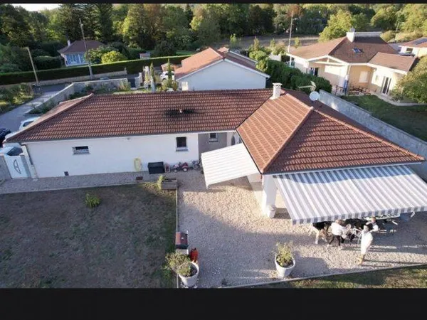 Maison de plain-pied 5 pièces 120 m²