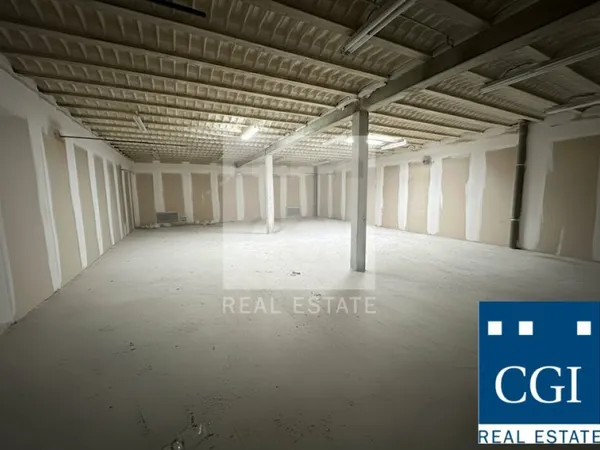 Local industriel 252 m²