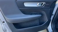 Volvo Xc40 B4 197ch Plus DCT 7 — photo 17