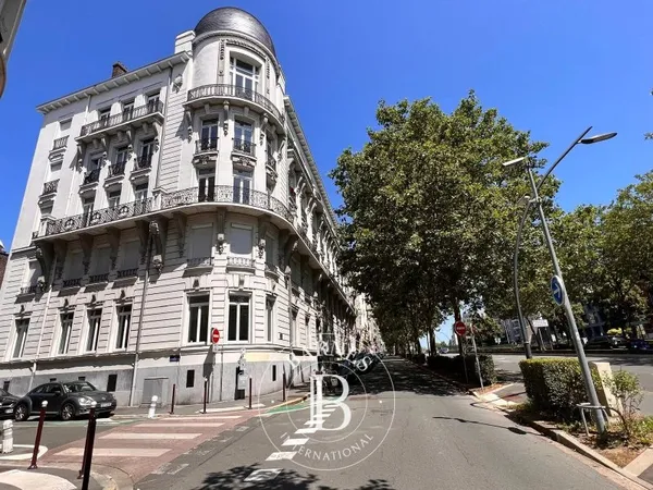Duplex 3 chambres avec terrasses et 2 parkings