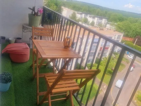 Appartement lumineux 70m2 avec balcon, parking et cave
