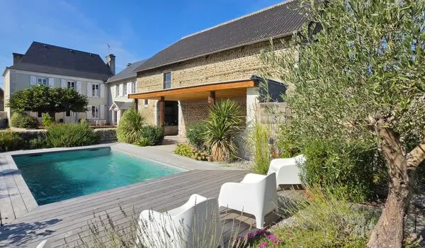 Propriété 7 pièces 302 m²
