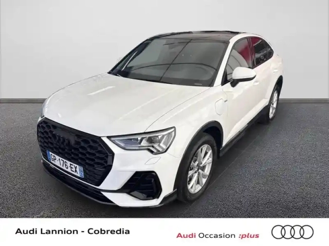 Audi Q3 sportback 45 tfsi e 245ch s line s tronic 6 — photo 3