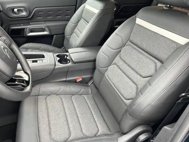 Citroën C5 Aircross hybride 145 e-dcs6 — photo 11