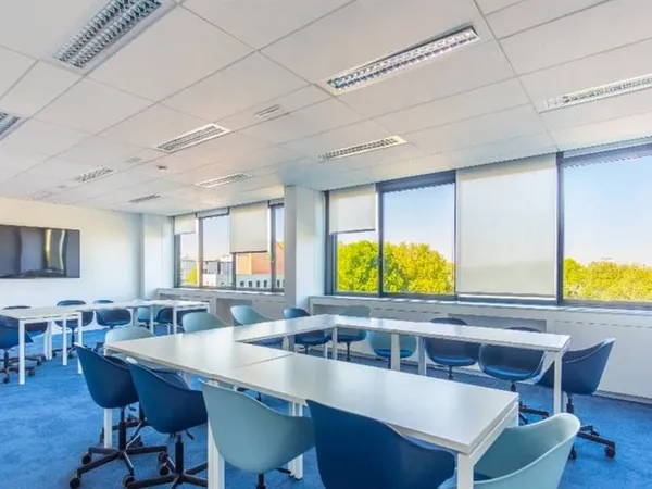 Bureau 800 m²