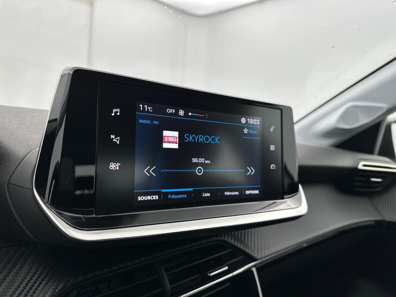 Peugeot 208 puretech 100 s&s eat8 active pack — photo 22
