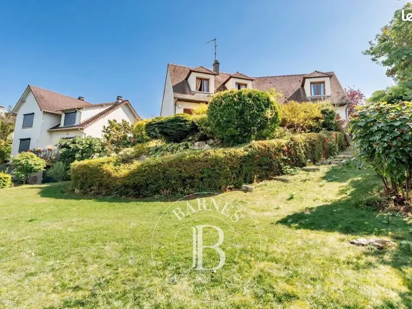 Maison 8 pièces 170 m²